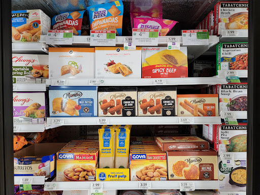 Shopping Mall «Hillcrest Shopping Center», reviews and photos, 1855 E Main St #10, Spartanburg, SC 29307, USA