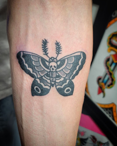 Explore gladiolus tattoo ideas, creative tattoo ideas in Libertyville, available at Lucky Seven Tattoo