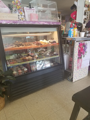 Florist «Sweetie Pies Florist», reviews and photos, 26015 FM 2090, Splendora, TX 77372, USA