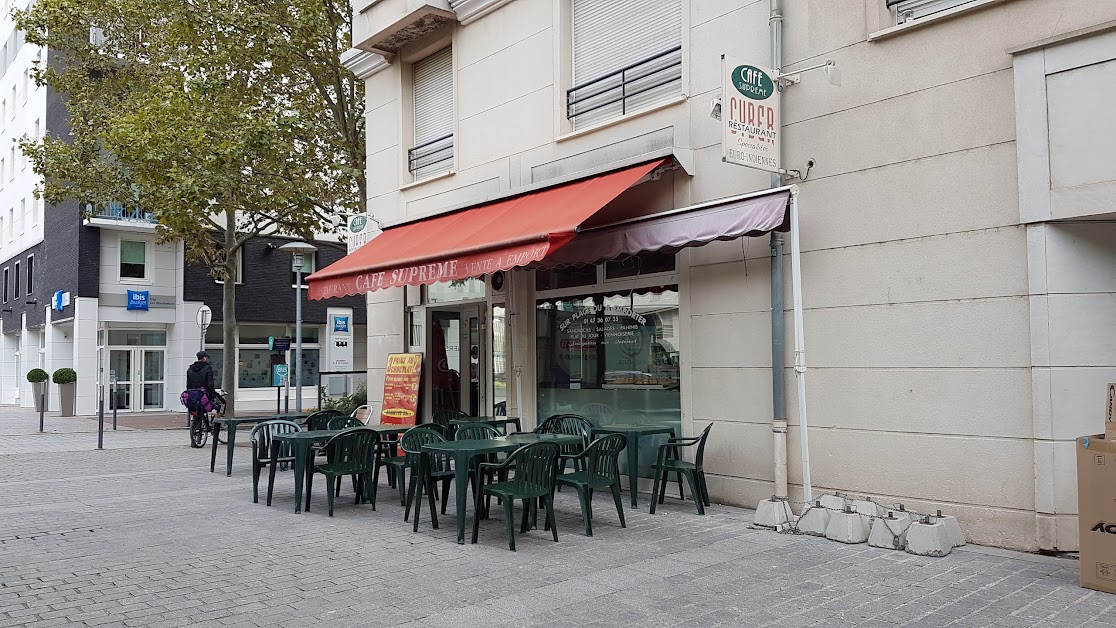 Café Supreme à Issy-les-Moulineaux