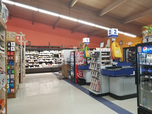 Gourmet Grocery Store «Surf Market», reviews and photos, 39250 CA-1, Gualala, CA 95445, USA