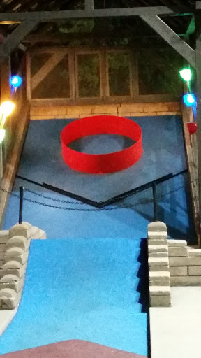 Miniature Golf Course «Golfland Entertainment Centers», reviews and photos