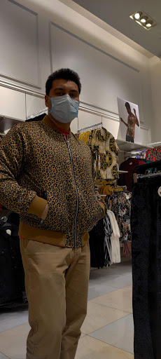 Clothing Store «F21 XXI», reviews and photos, 112 Plaza Dr, West Covina, CA 91790, USA