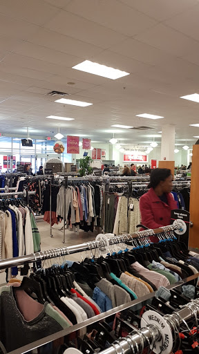 Department Store «T.J. Maxx & HomeGoods», reviews and photos, 105 Middlesex Ave, Somerville, MA 02145, USA