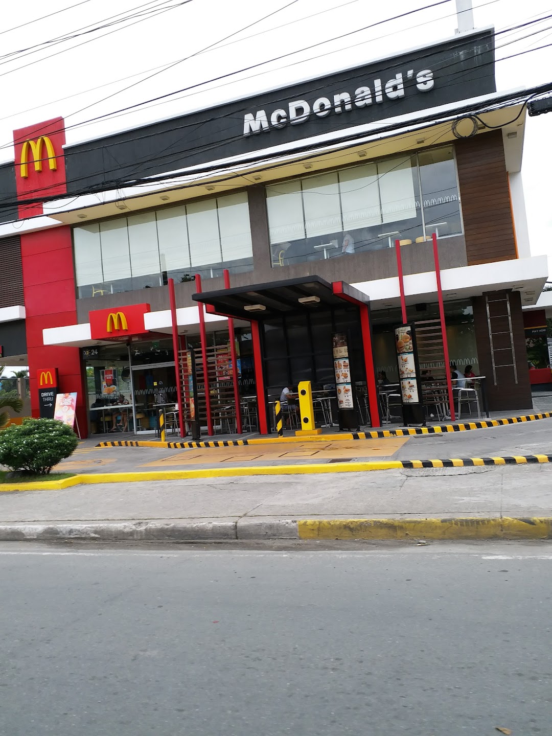 McDonalds &Drive Thru
