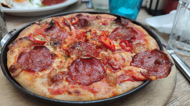 Jamie Oliver's Diner Budapest - Pizza