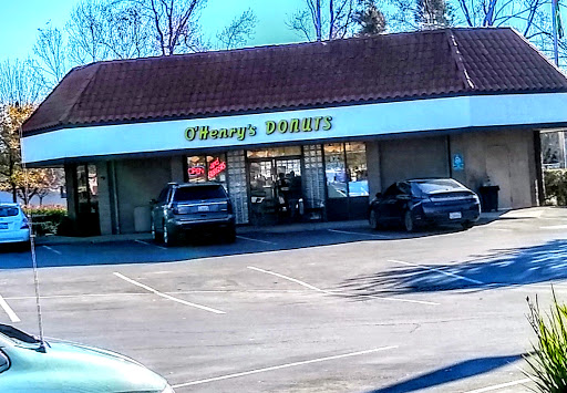 Shopping Mall «Vineyard Town Center Shopping Center», reviews and photos, 451 Vineyard Blvd, Morgan Hill, CA 95037, USA