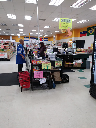 Mexican Grocery Store «BESAME MUCHO MARKET», reviews and photos, 9531 Folsom Blvd, Sacramento, CA 95827, USA