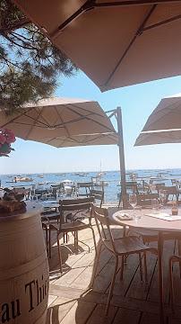 Atmosphère du Bar-restaurant à huîtres Le Ponton à Lège-Cap-Ferret - n°18