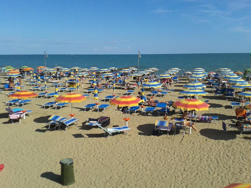 Spiaggia di Caorle'in fotoğrafı ve yerleşim