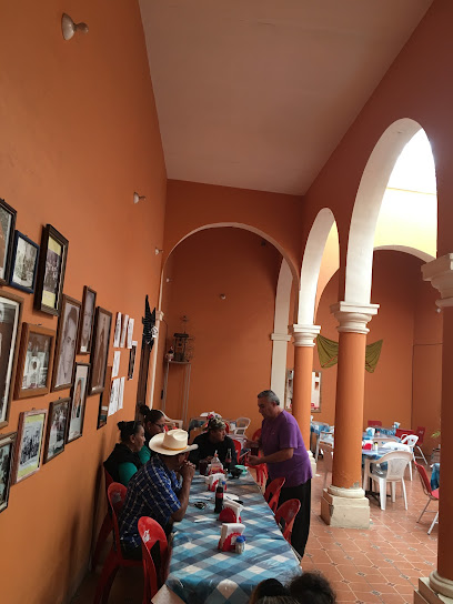 Restaurant La Casa De La Abuela - Benito Juárez 3, Centro, 48540 Tecolotlán, Jal., Mexico