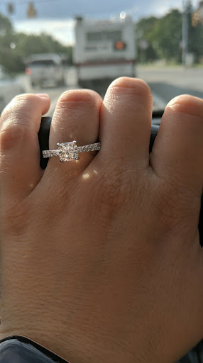 Jewelry Store «Alexanders Jewelers», reviews and photos, 689 N High St, Columbus, OH 43215, USA