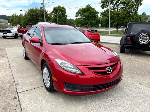 Used Car Dealer «Isaacs Pre-Owned Autos», reviews and photos, 133 W Elm St, New Albany, IN 47150, USA