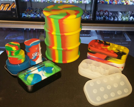 Gift Shop «Oxford Smoke Time», reviews and photos, 109 W High St, Oxford, OH 45056, USA