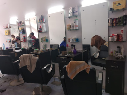 Ludhiana Hair Salon And Curly Top Kurukshetra - opp. gurukul near  kurukshetra university 3rd gate, Narkatari, Haryana, IN - Zaubee