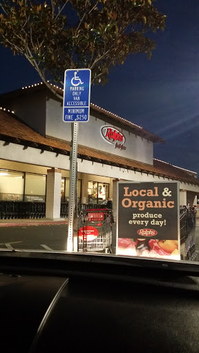Grocery Store «Ralphs Fresh Fare», reviews and photos, 25930 McBean Pkwy, Valencia, CA 91355, USA