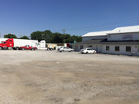 Munna Truck and Trailer Repair Shop - Photo 5 - Car repair in Indianapolis, IN, Indianapolis