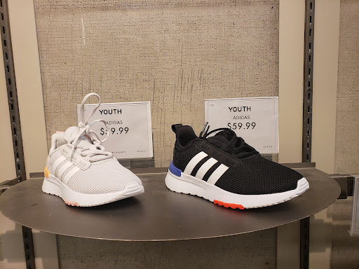 Shoe Store «DSW Designer Shoe Warehouse», reviews and photos, 1650 Airport Blvd #350, Pensacola, FL 32504, USA