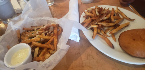 Shopping Mall «The Promenade Shops At Clifton», reviews and photos, 852 NJ-3, Clifton, NJ 07012, USA