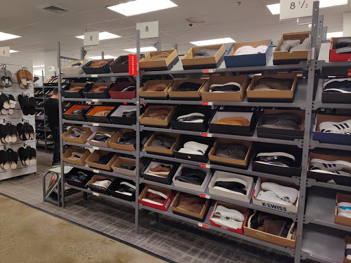 Department Store «Nordstrom Rack Downtown DC», reviews and photos, 1800 L St NW, Washington, DC 20036, USA