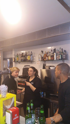 Bar Cafeteria La Plaza