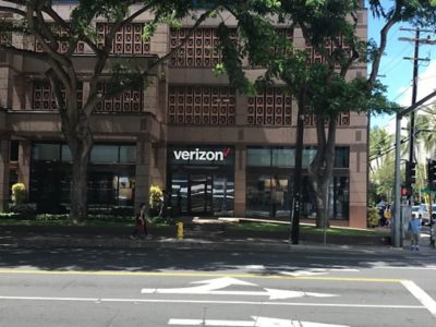 Vodafone stores Honolulu