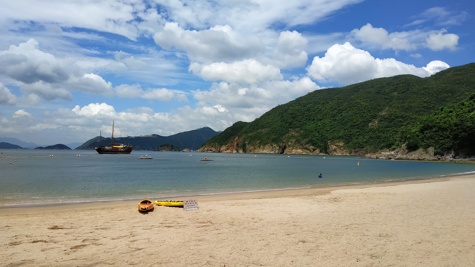 Chung Hom Kok Beach photo #7