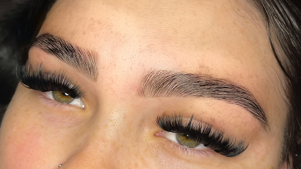Lovely Looks by Lauren 74401