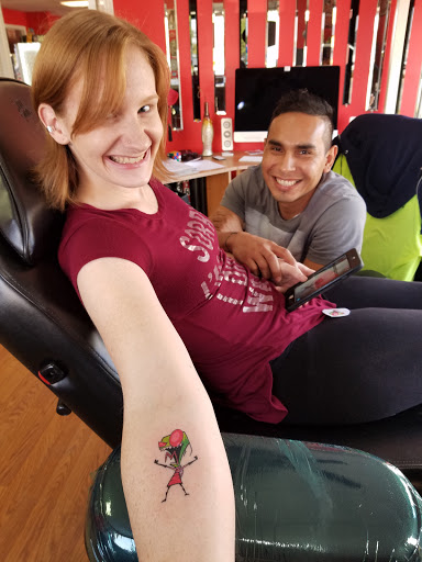 Tattoo Shop «Hot Spot Tattoo & Piercings», reviews and photos, 800 2nd St, Coralville, IA 52241, USA