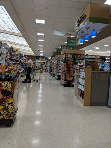 Supermarket «Publix Super Market at Plantation Square», reviews and photos, 5375 N Socrum Loop Rd, Lakeland, FL 33809, USA