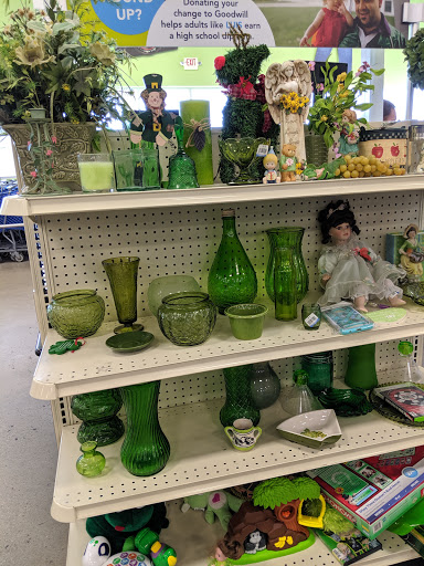 Non-Profit Organization «Goodwill Store», reviews and photos