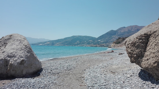 Armenopetra beach