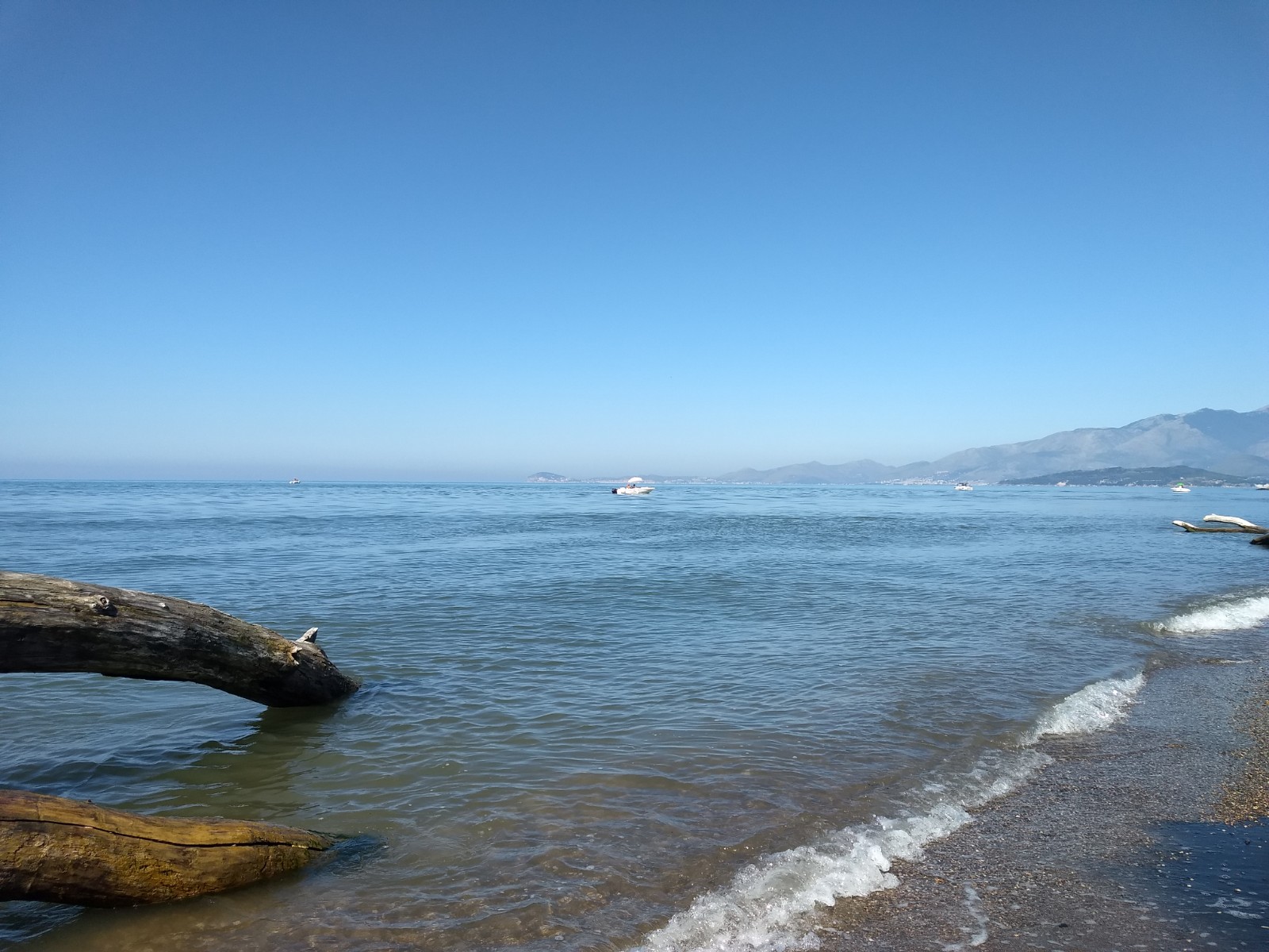 Photo de Foce Garigliano Beach - endroit populaire parmi les connaisseurs de la détente