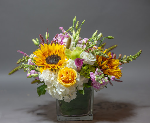 Florist «Urban Floral», reviews and photos, 671 Meriden Rd, Waterbury, CT 06705, USA
