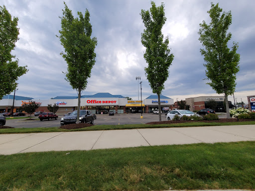 Office Supply Store «OfficeMax», reviews and photos, 31219 W 14 Mile Rd, Farmington Hills, MI 48334, USA