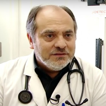 Dr. Alvaro Gonzalo Retamal Matus, Pediatra
