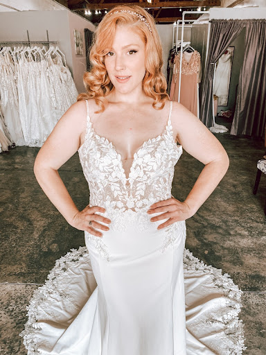Bridal Shop «Strut Bridal Salon - Sizes 12+», reviews and photos, 4264 Atlantic Ave, Long Beach, CA 90807, USA