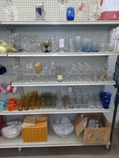 Thrift Store «The Salvation Army Family Store & Donation Center», reviews and photos