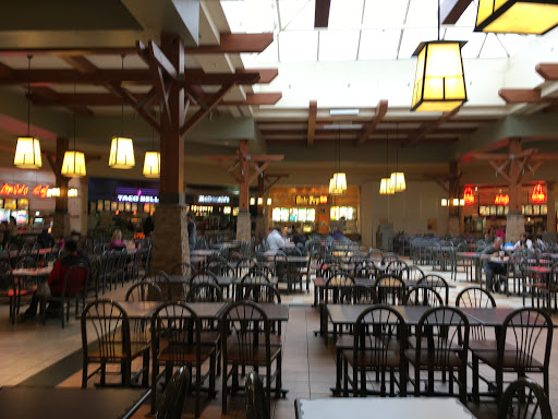 Shopping Mall «East Towne Mall», reviews and photos, 89 E Towne Mall, Madison, WI 53704, USA