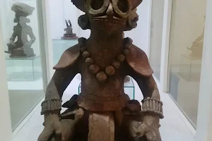 Museo de Arqueología Maya image