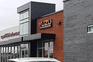 Yuzu sushi image