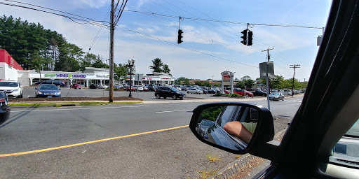 Office Supply Store «Staples», reviews and photos, 2550 Albany Ave, West Hartford, CT 06117, USA