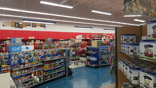 Pet Supply Store «Petco Animal Supplies», reviews and photos, 6425 Keizer Station Blvd, Keizer, OR 97303, USA