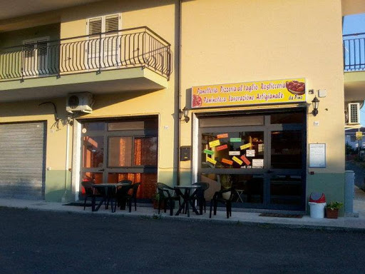 Pizza al taglio Fast Food da Pino in Santa Caterina dello Ionio Marina, Provincia di Catanzaro