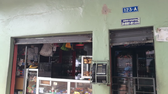 Opiniones de Tienda "Don Julio" en Guayaquil - Tienda de ultramarinos