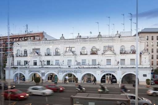 Concesur Puente Triana Mercedes Benz