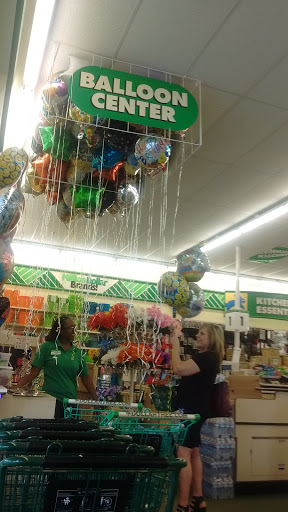 Dollar Store «Dollar Tree», reviews and photos, 6569 Market Dr, Gloucester Courthouse, VA 23061, USA