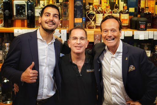 Liquor Store «Warehouse Liquors», reviews and photos, 634 S Wabash Ave, Chicago, IL 60605, USA