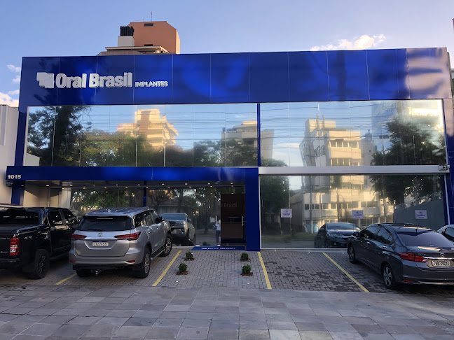 Oral Brasil | Implantes Dentários em Porto Alegre - Dentista
