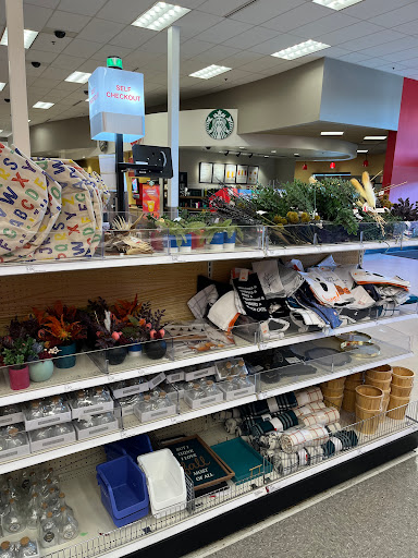Department Store «Target», reviews and photos, 430 Blue Ravine Rd, Folsom, CA 95630, USA